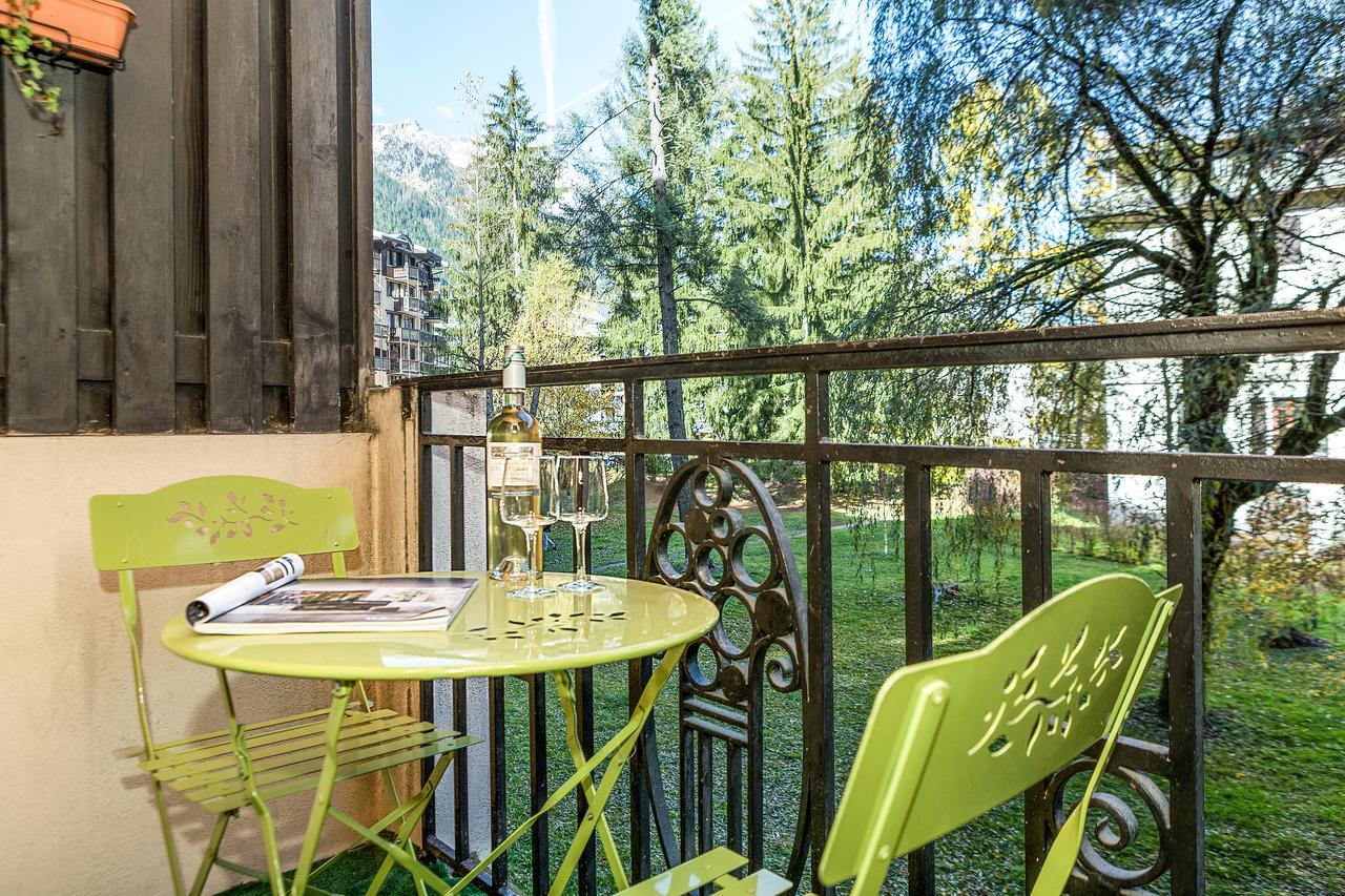 Apartment Chamois Blanc 1 - Central Chamonix Haven Bagian luar foto